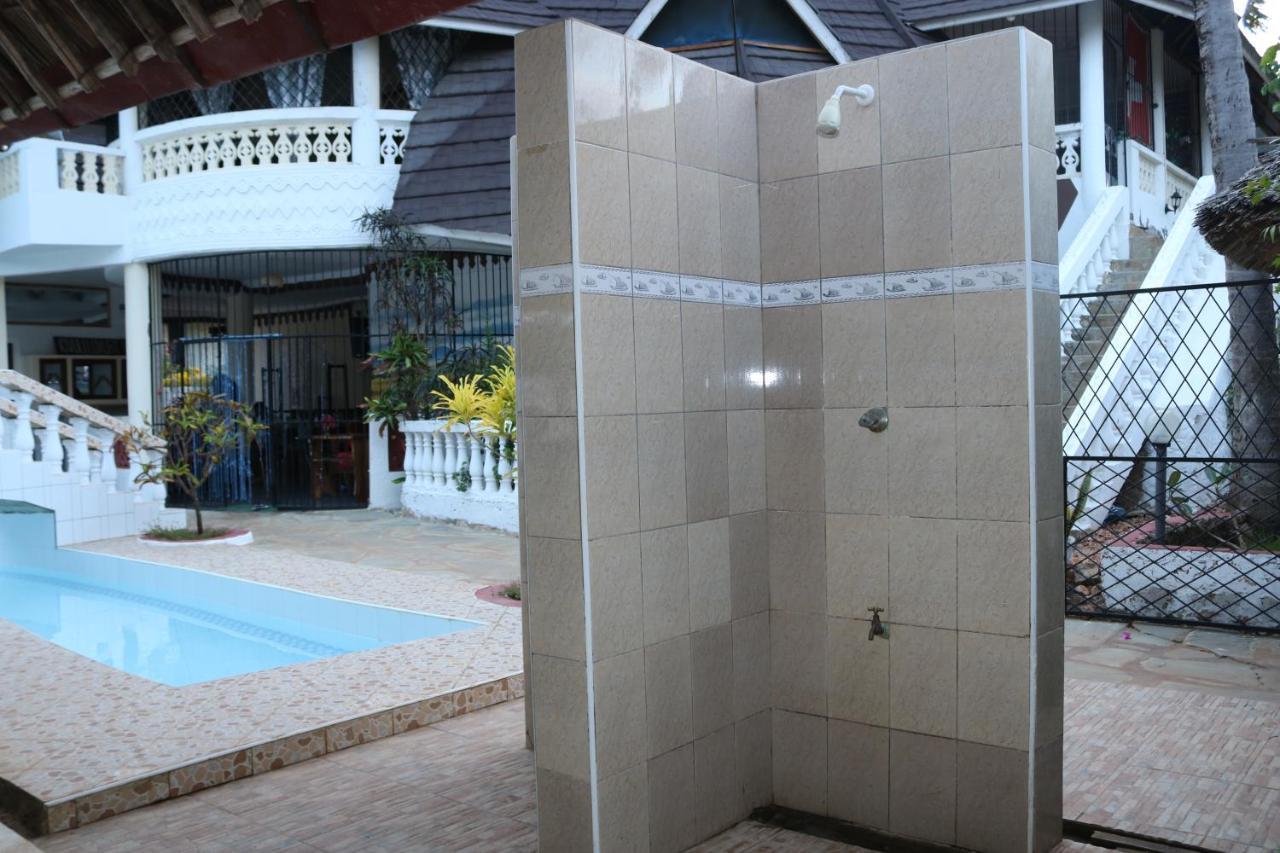 Room In Guest Room - A Wonderful Beach Property In Diani Beach Kenyaa Dream Holiday Place Mombasa Exterior photo